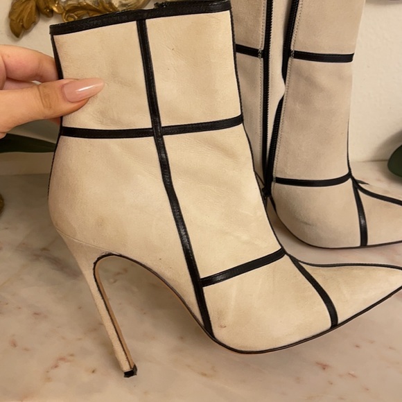 manolo blahnik cage boots - Picture 2 of 5